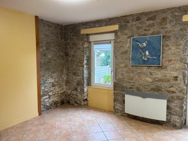 MAISON HYPERCENTRE RUE CALME