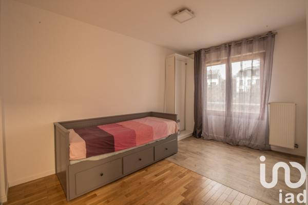 Appartement 3 pièces de 69 m² à Fontenay-sous-Bois (94120)