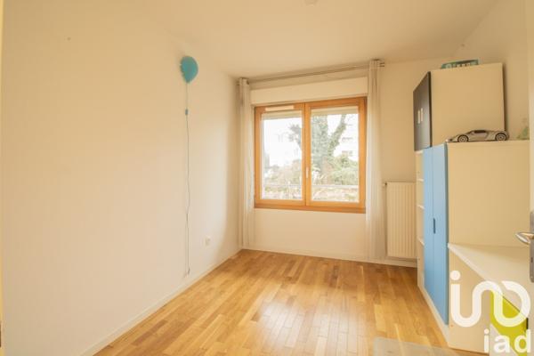 Appartement 3 pièces de 69 m² à Fontenay-sous-Bois (94120)