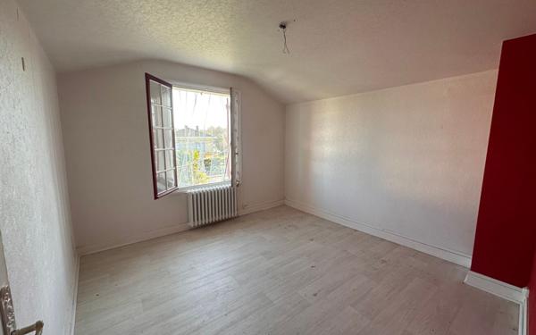 Maison à vendre    6 pièces • 220 m2 Villenave-d'Ornon