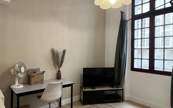 Appartement à louer    2 pièces • 29,84 m2 Toulon