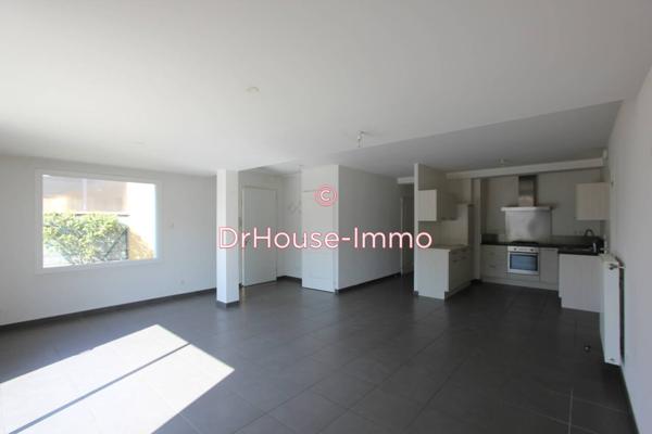 Appartement à louer 3 pièces de 73 m²