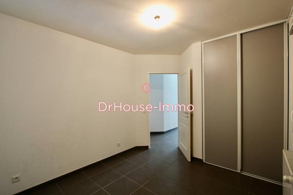 Appartement à louer 3 pièces de 73 m²