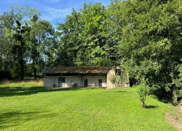 Maison à vendre    10 pièces •  Faverolles-et-Coëmy