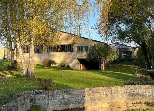 Maison à vendre    10 pièces •  Faverolles-et-Coëmy