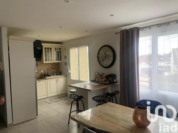 Appartement à vendre 3 pièces 61 m² Sainte-Geneviève-des-Bois