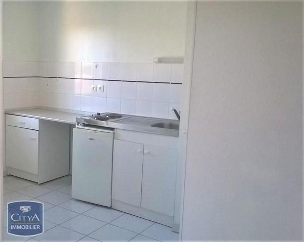 Appartement à louer 2 pièces 47.72m² Montbartier (82700)