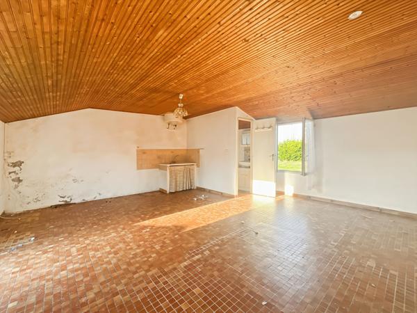 Longère à rénover, proche plage