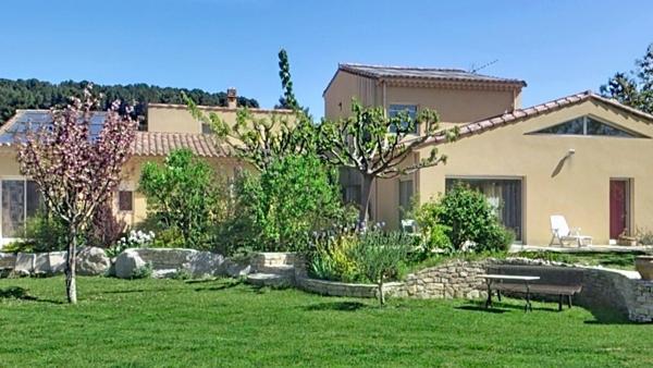 Cadenet, Villa 7 pièces 6 chambres sur 2000m²