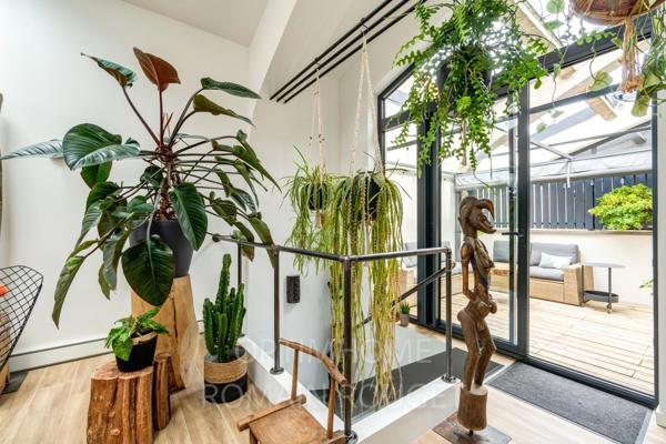LOFT 160m2 Nanterre Centre -12mn GARE