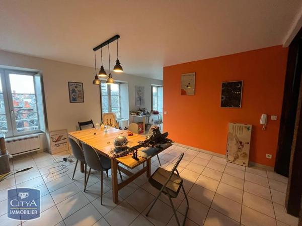Appartement à louer 5 pièces 104m²