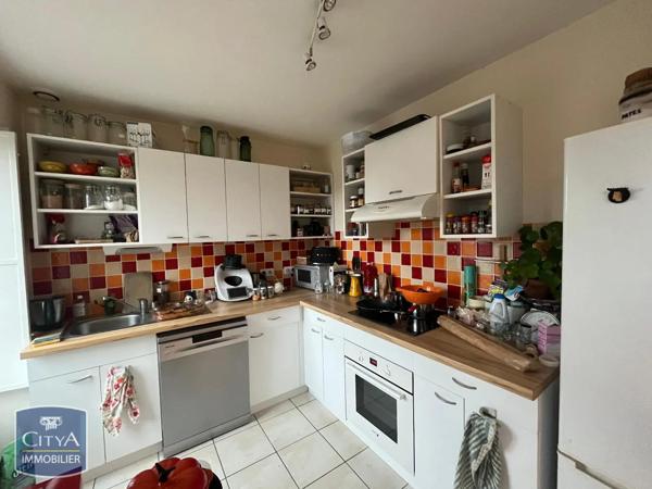 Appartement à louer 5 pièces 104m²