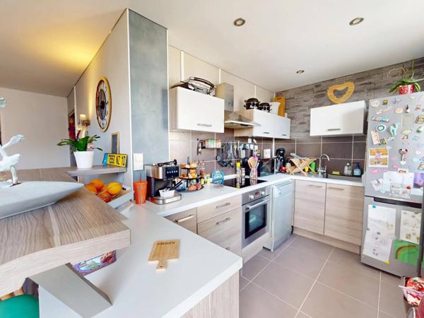 Appartement de Type 4 avec balcon et Garage, Ascenseur