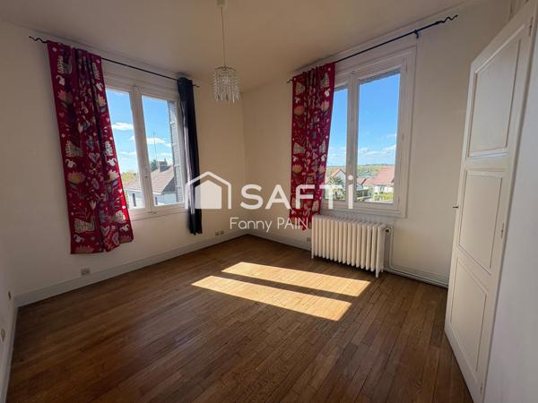 Charme et potentiel - 3 chambres - garage