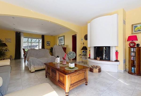 Maison à vendre |  Castries |  4 pièces | 128 m²