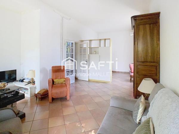 Beaux volumes dans quartier recherché