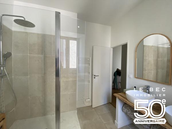 Vaste APPARTEMENT de CARACTERE Vue sur l’intra-muros de VANNES