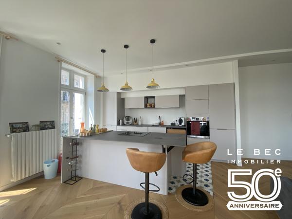 Vaste APPARTEMENT de CARACTERE Vue sur l’intra-muros de VANNES