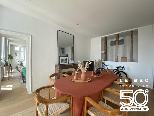 Vaste APPARTEMENT de CARACTERE Vue sur l’intra-muros de VANNES