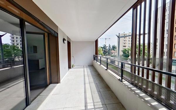 Appartement à vendre    3 pièces • 63 m2 Lyon 8