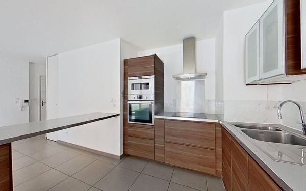 Appartement à vendre    3 pièces • 63 m2 Lyon 8