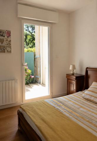 Appartement type 2 + parking + terrasse + jardin