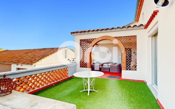 Maison à vendre    6 pièces •  Vallon-Pont-d'Arc