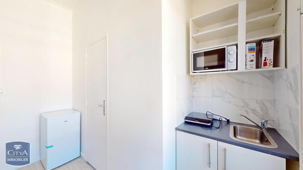 Appartement à louer 1 pièce 9.68m²