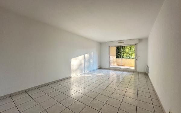 Appartement à vendre    3 pièces • 76 m2 Nîmes