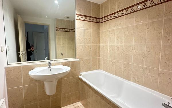 Appartement à vendre    3 pièces • 76 m2 Nîmes