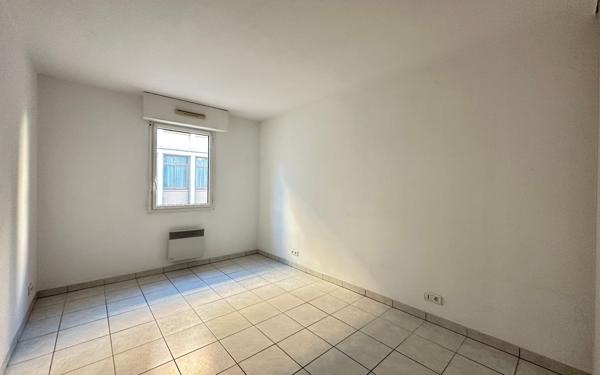 Appartement à vendre    3 pièces • 76 m2 Nîmes