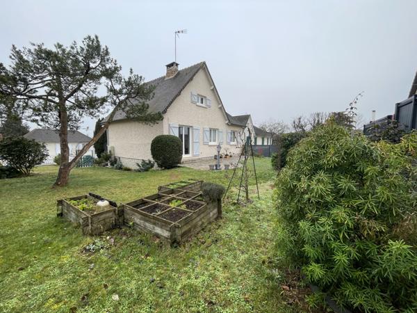 Étampes (91150) Maison 4 chambres, sous-sol total, 634 m² terrain