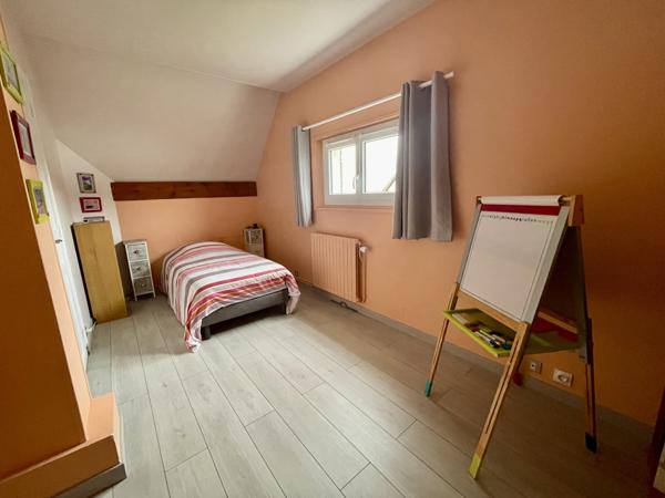 Étampes (91150) Maison 4 chambres, sous-sol total, 634 m² terrain