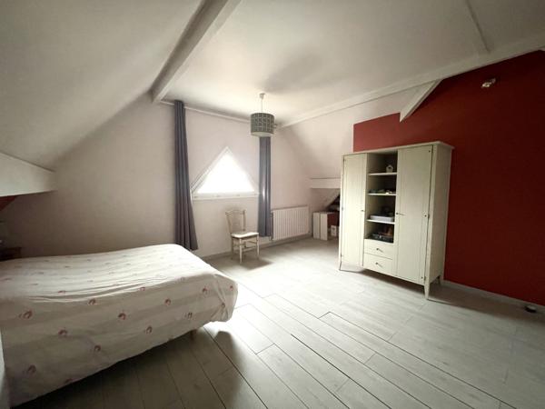 Étampes (91150) Maison 4 chambres, sous-sol total, 634 m² terrain