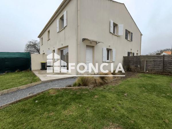 Location Appartement 3 pièces 57.17 m² - 15 BIS RUE DE SAUJON Le Chay 17600