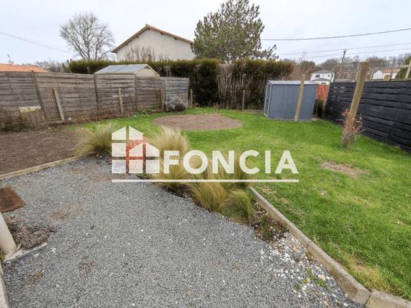 Location Appartement 3 pièces 57.17 m² - 15 BIS RUE DE SAUJON Le Chay 17600