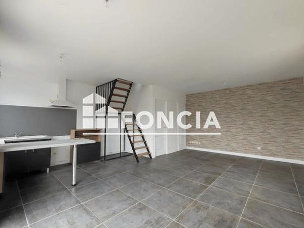 Location Appartement 3 pièces 57.17 m² - 15 BIS RUE DE SAUJON Le Chay 17600