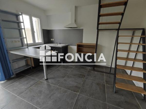 Location Appartement 3 pièces 57.17 m² - 15 BIS RUE DE SAUJON Le Chay 17600