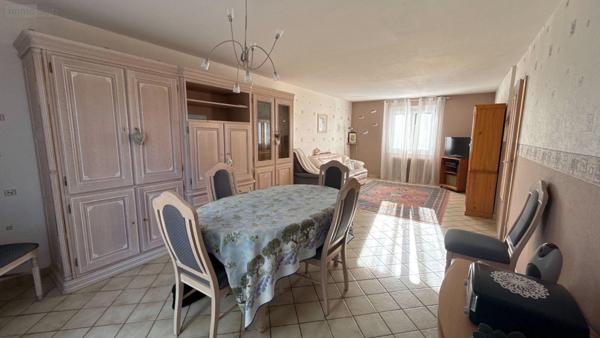 Pavillon à vendre à Châlons-en-Champagne dans la Marne (51000), ref : 51001-989378