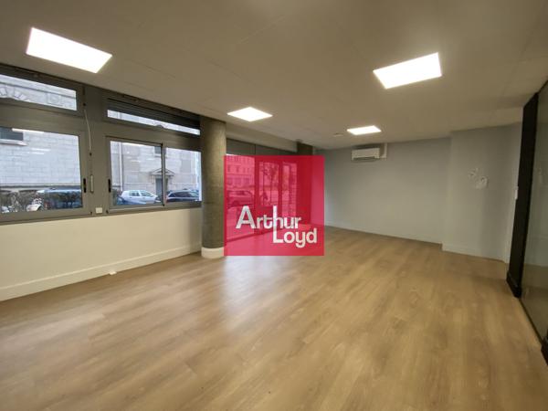 Vente bureaux à Grenoble avec stationnement et accès direct au sous sol