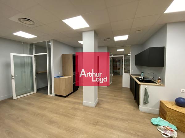Vente bureaux à Grenoble avec stationnement et accès direct au sous sol
