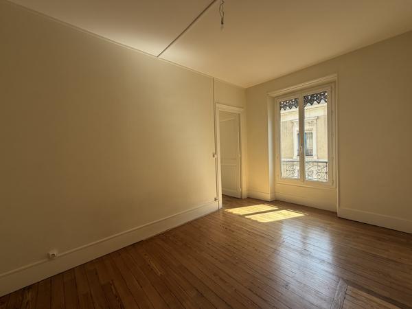 T3 16 RUE THIERS