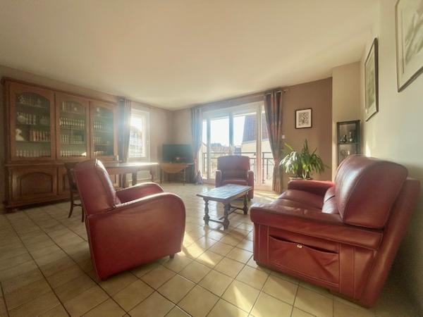 Montlhéry (91310) MONTLHERY CENTRE-VILLE - APPARTEMENT DE TYPE F4 - 87 M2 - BALCONS ET BOX