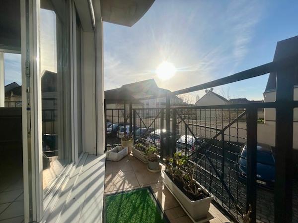 Montlhéry (91310) MONTLHERY CENTRE-VILLE - APPARTEMENT DE TYPE F4 - 87 M2 - BALCONS ET BOX