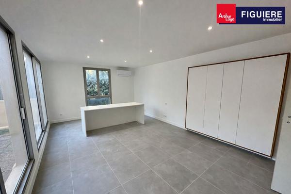 BUREAUX RÉNOVÉS EN PÉRIPHÉRIE D'AIX EN PROVENCE