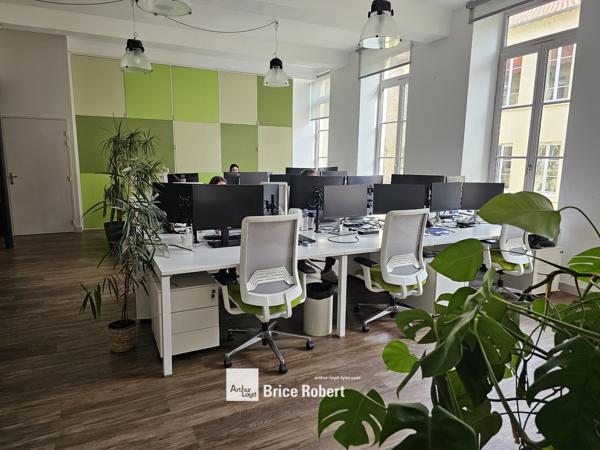 Location bureaux lumineux avec parking au cœur de Lyon 6ème