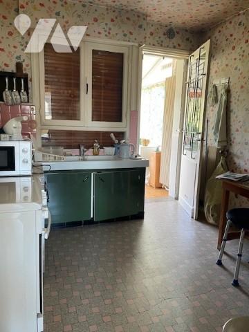 CHAUNY  maison sur rez-de-chaussée surélevé