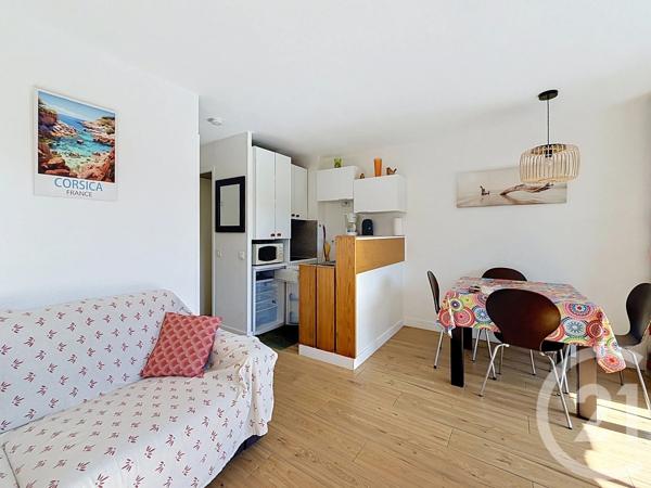 Appartement T2 à vendre  2 pièces - 33 m 2   PORTICCIO  - 201