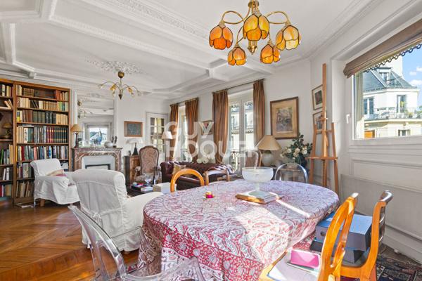 Appartement Paris 4 pièce(s) 91.2 m2
