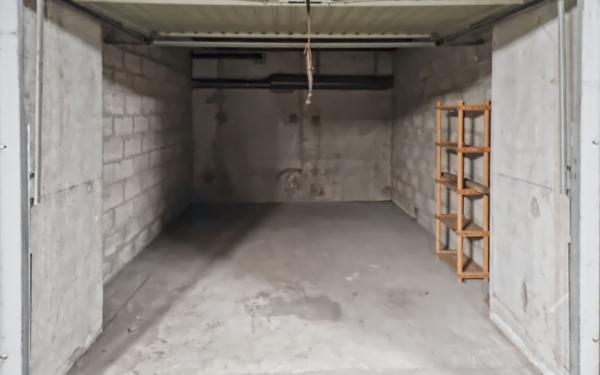 Stationnement à vendre    15 m2 Lyon 6